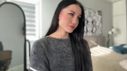 Snapshot of babycoffee chatting on 22, 11, 2025 Baby Coffee online show from 22, 11, 2025