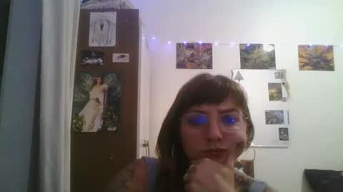 Snapshot of babydemon6 chatting on 13, 12, 2024 babydemon6 online show from 13, 12, 2024