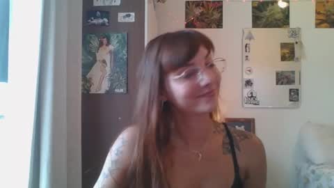 Snapshot of babydemon6 chatting on 14, 1, 2025 babydemon6 online show from 14, 1, 2025