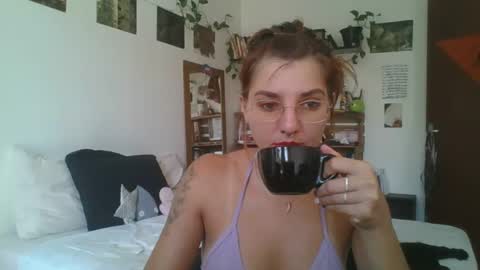 Snapshot of babydemon6 chatting on 9, 2, 2025 babydemon6 online show from 9, 2, 2025