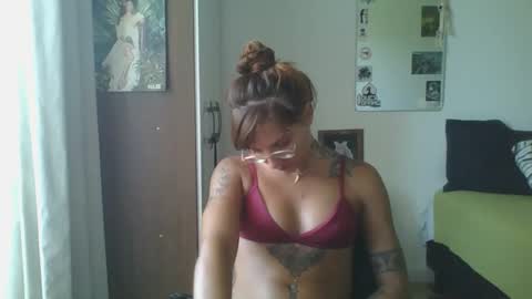 Snapshot of babydemon6 chatting on 25, 2, 2025 babydemon6 online show from 25, 2, 2025