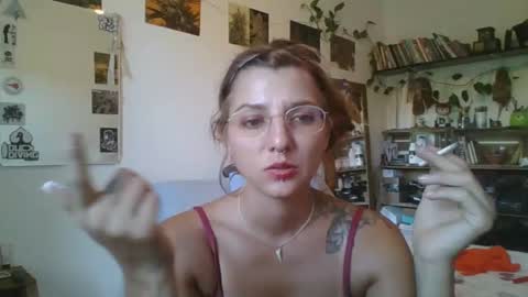 Snapshot of babydemon6 chatting on 8, 3, 2025 babydemon6 online show from 8, 3, 2025