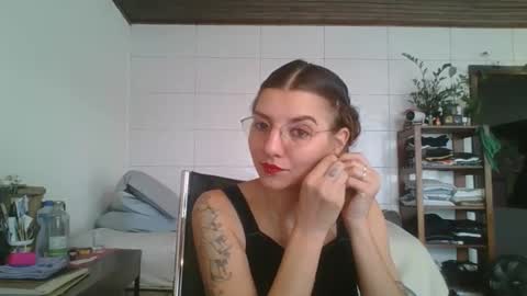 Snapshot of babydemon6 chatting on 19, 9, 2025 babydemon6 online show from 19, 9, 2025