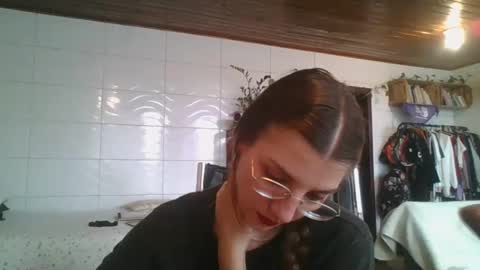 Snapshot of babydemon6 chatting on 21, 9, 2025 babydemon6 online show from 21, 9, 2025