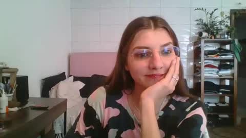 Snapshot of babydemon6 chatting on 7, 10, 2025 babydemon6 online show from 7, 10, 2025