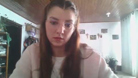 Snapshot of babydemon6 chatting on 20, 10, 2025 babydemon6 online show from 20, 10, 2025