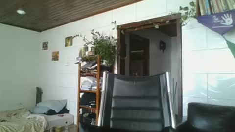 Snapshot of babydemon6 chatting on 14, 1, 2026 babydemon6 online show from 14, 1, 2026