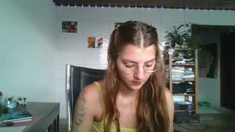 Snapshot of babydemon6 chatting on 5, 2, 2026 babydemon6 online show from 5, 2, 2026