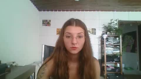 Snapshot of babydemon6 chatting on 7, 3, 2026 babydemon6 online show from 7, 3, 2026