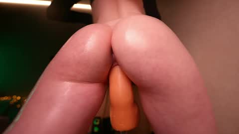 Snapshot of babydoll_laura chatting on 10, 4, 2026 babydoll_laura online show from 10, 4, 2026