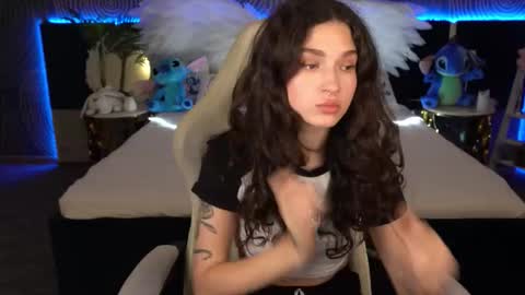 Snapshot of babyflowerr chatting on 17, 10, 2025 Sasha online show from 17, 10, 2025
