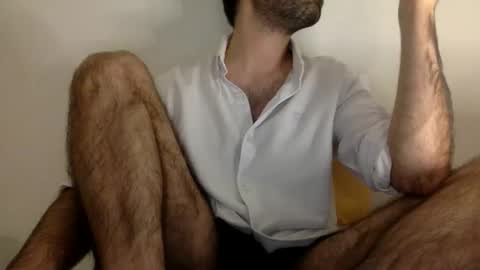 Snapshot of babyhardy chatting on 18, 10, 2025 Tom A.    online show from 18, 10, 2025