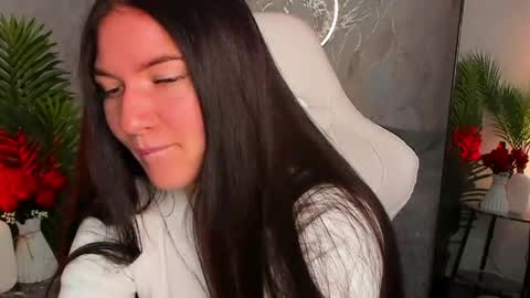 Snapshot of babyisperfect chatting on 11, 5, 2026 Sophia online show from 11, 5, 2026