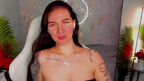 Snapshot of babyisperfect chatting on 13, 5, 2026 Sophia online show from 13, 5, 2026