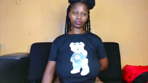 Snapshot of babyluciax chatting on 25, 3, 2026 babyluciax online show from 25, 3, 2026