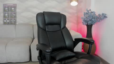 Snapshot of babyyfortune_ chatting on 8, 11, 2025 babyyfortune_ online show from 8, 11, 2025