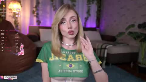 Snapshot of babyyyluna chatting on 20, 6, 2026 BabyyyLuna online show from 20, 6, 2026