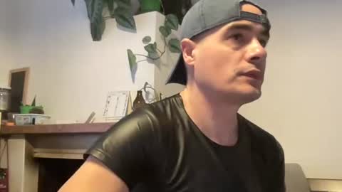 Snapshot of bach77 chatting on 3, 2, 2025 bach online show from 3, 2, 2025