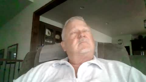 Snapshot of back549 chatting on 6, 8, 2026 back549 online show from 6, 8, 2026