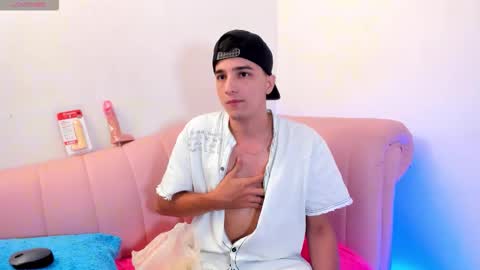 Snapshot of bad_boy_21_ chatting on 11, 3, 2026 bad_boy_21_ online show from 11, 3, 2026