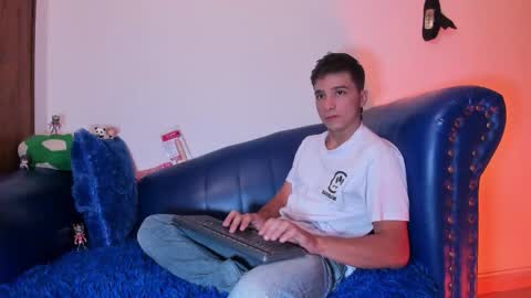 Snapshot of bad_boy_21_ chatting on 13, 3, 2026 bad_boy_21_ online show from 13, 3, 2026