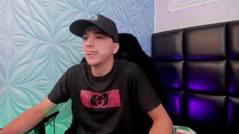 Snapshot of bad_boy_21_ chatting on 21, 3, 2026 bad_boy_21_ online show from 21, 3, 2026