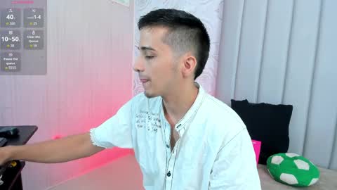 Snapshot of bad_boy_21_ chatting on 2, 4, 2026 bad_boy_21_ online show from 2, 4, 2026