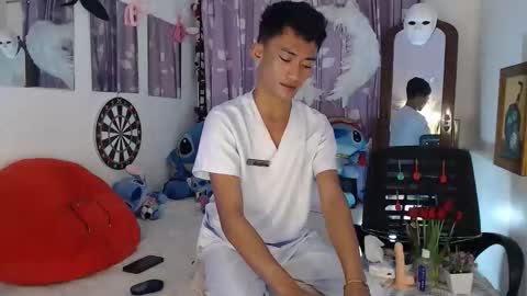 Snapshot of bad_boy_in_bed chatting on 29, 9, 2025 jay online show from 29, 9, 2025