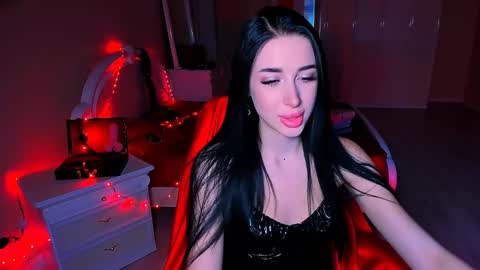 Miss Desire...do you remember online show from 11, 1, 2025