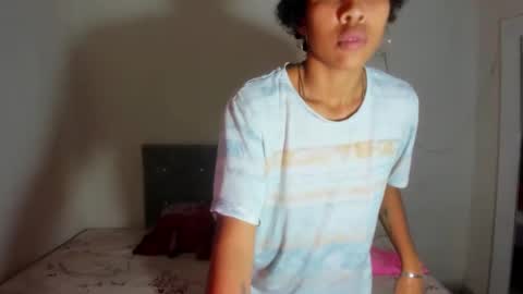 Snapshot of bad_girl_deluxe chatting on 7, 11, 2025 bad_girl_deluxe online show from 7, 11, 2025