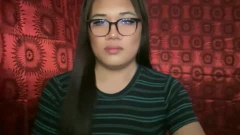 Snapshot of bad_kitty_amara chatting on 17, 5, 2026 AMARA - FOLLOW ME AND THUMBS UP online show from 17, 5, 2026