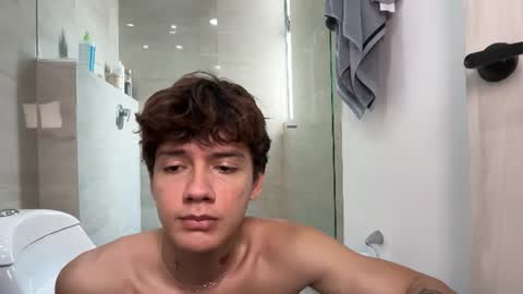 Snapshot of badboy_one chatting on 17, 6, 2026 jhojan online show from 17, 6, 2026