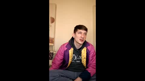 Snapshot of badcat312 chatting on 11, 4, 2026 Jess and Danny online show from 11, 4, 2026