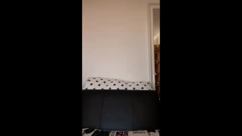 Snapshot of badcat312 chatting on 13, 4, 2026 Jess and Danny online show from 13, 4, 2026