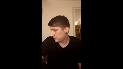 Snapshot of badcat312 chatting on 22, 4, 2026 Jess and Danny online show from 22, 4, 2026