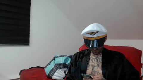 Snapshot of badcouple_ chatting on 25, 1, 2025 BadCouple  online show from 25, 1, 2025