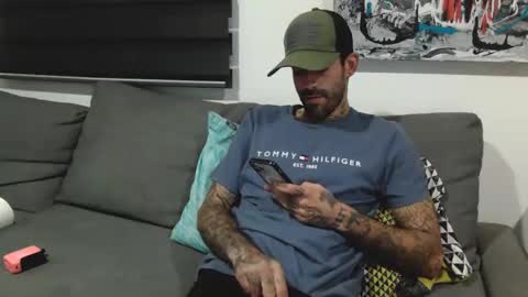 Snapshot of badcouple_ chatting on 20, 9, 2025 BadCouple  online show from 20, 9, 2025
