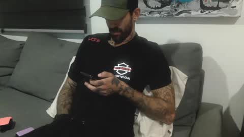 Snapshot of badcouple_ chatting on 26, 9, 2025 BadCouple  online show from 26, 9, 2025
