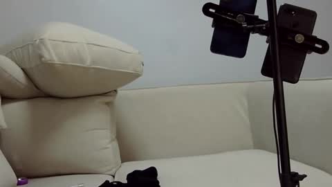 Snapshot of baddest_petite12 chatting on 8, 3, 2025 Baddest online show from 8, 3, 2025