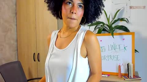BADDIE DELAYLA online show from 23, 4, 2026