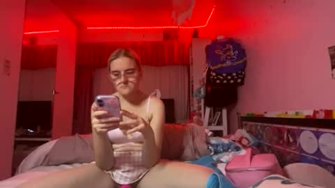 Snapshot of baddieprettypussy chatting on 2, 6, 2026 baddieprettypussy online show from 2, 6, 2026