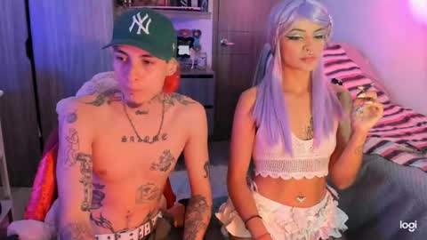 Snapshot of badeyes_crazylilgoat chatting on 18, 4, 2026 Dan Lila online show from 18, 4, 2026