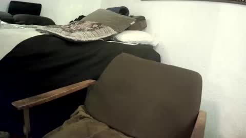 Mexican livin Off the Wall online show from 3, 2, 2026