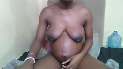 Snapshot of bads_girles chatting on 2, 4, 2026 bads_girles online show from 2, 4, 2026