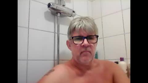 Snapshot of baggelina75 chatting on 5, 1, 2025 baggelina75 online show from 5, 1, 2025