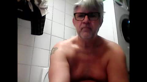 Snapshot of baggelina75 chatting on 8, 1, 2025 baggelina75 online show from 8, 1, 2025