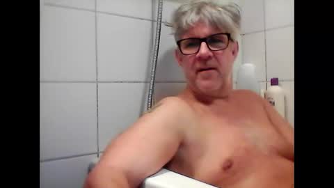 Snapshot of baggelina75 chatting on 14, 1, 2025 baggelina75 online show from 14, 1, 2025