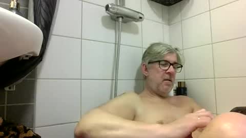 Snapshot of baggelina75 chatting on 16, 3, 2026 baggelina75 online show from 16, 3, 2026