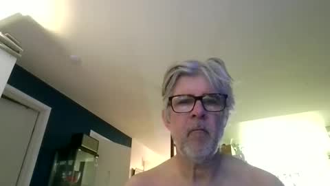 Snapshot of baggelina75 chatting on 25, 4, 2026 baggelina75 online show from 25, 4, 2026