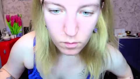 holly online show from 6, 4, 2026